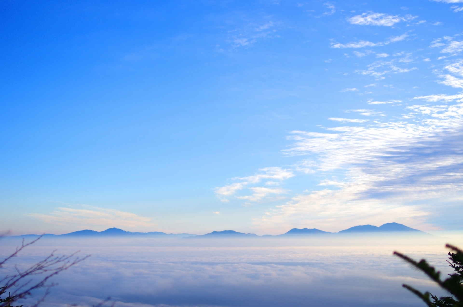 長野県・冬の美ヶ原からの雲海